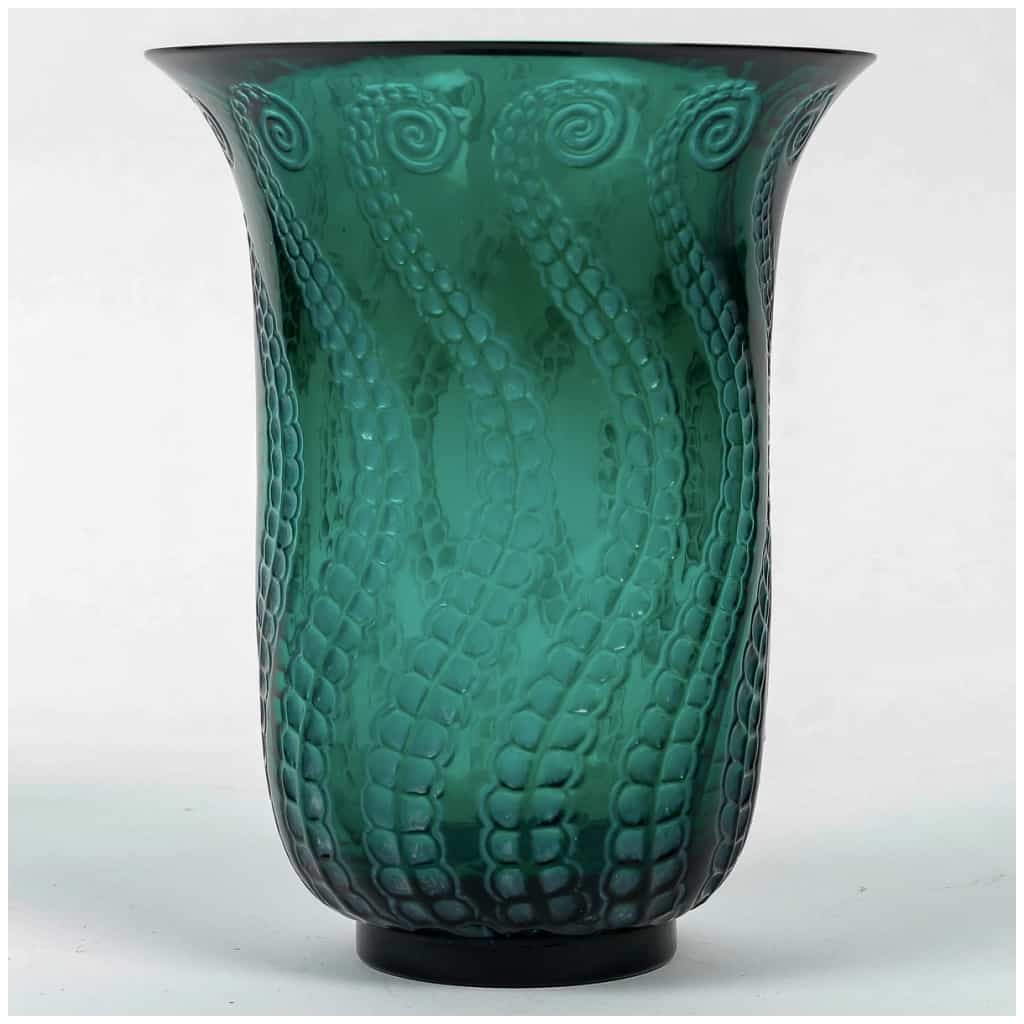 1921 René Lalique – Vase Méduse Verre Vert Emeraude Patiné Blanc 4