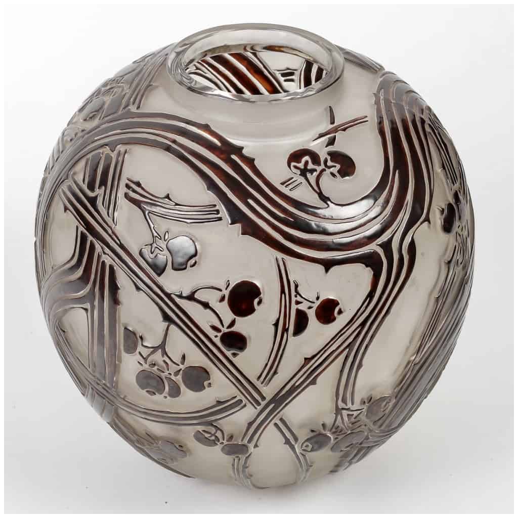 1924 René Lalique – Brown Enameled White Glass Berry Vase 5