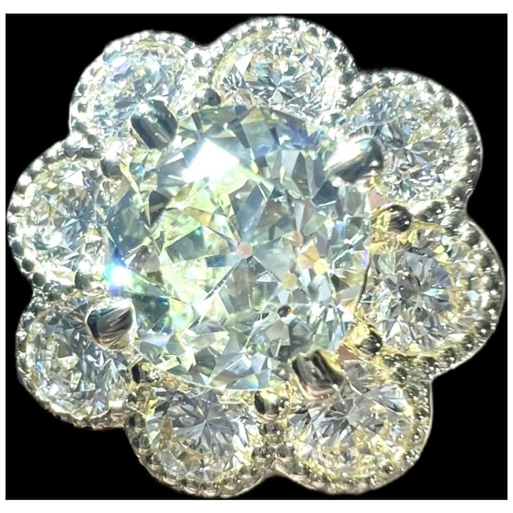 Bague Diamant 3.08 Carats Taille Ancienne, Entouré De 2.85 Carats Taille Moderne, Or 18ct 4