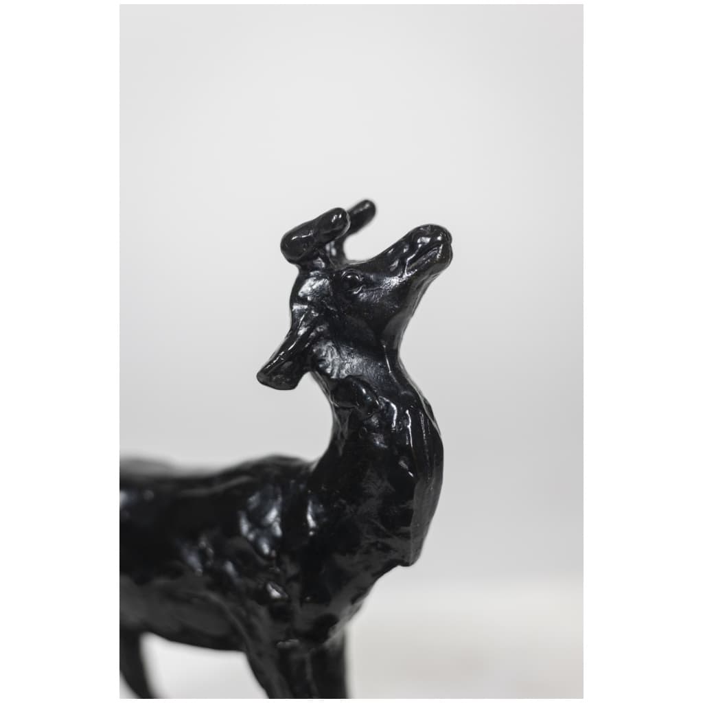 François Pompon. “Deer Bramant”, bronze, 2006 print. 8