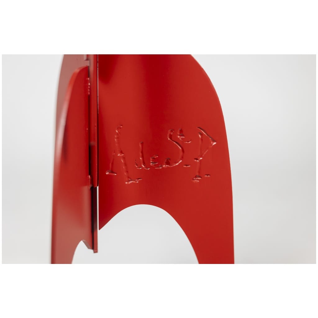 Antonine de Saint Pierre. Sculpture « Jouve » en rouge. Année 2024. 4