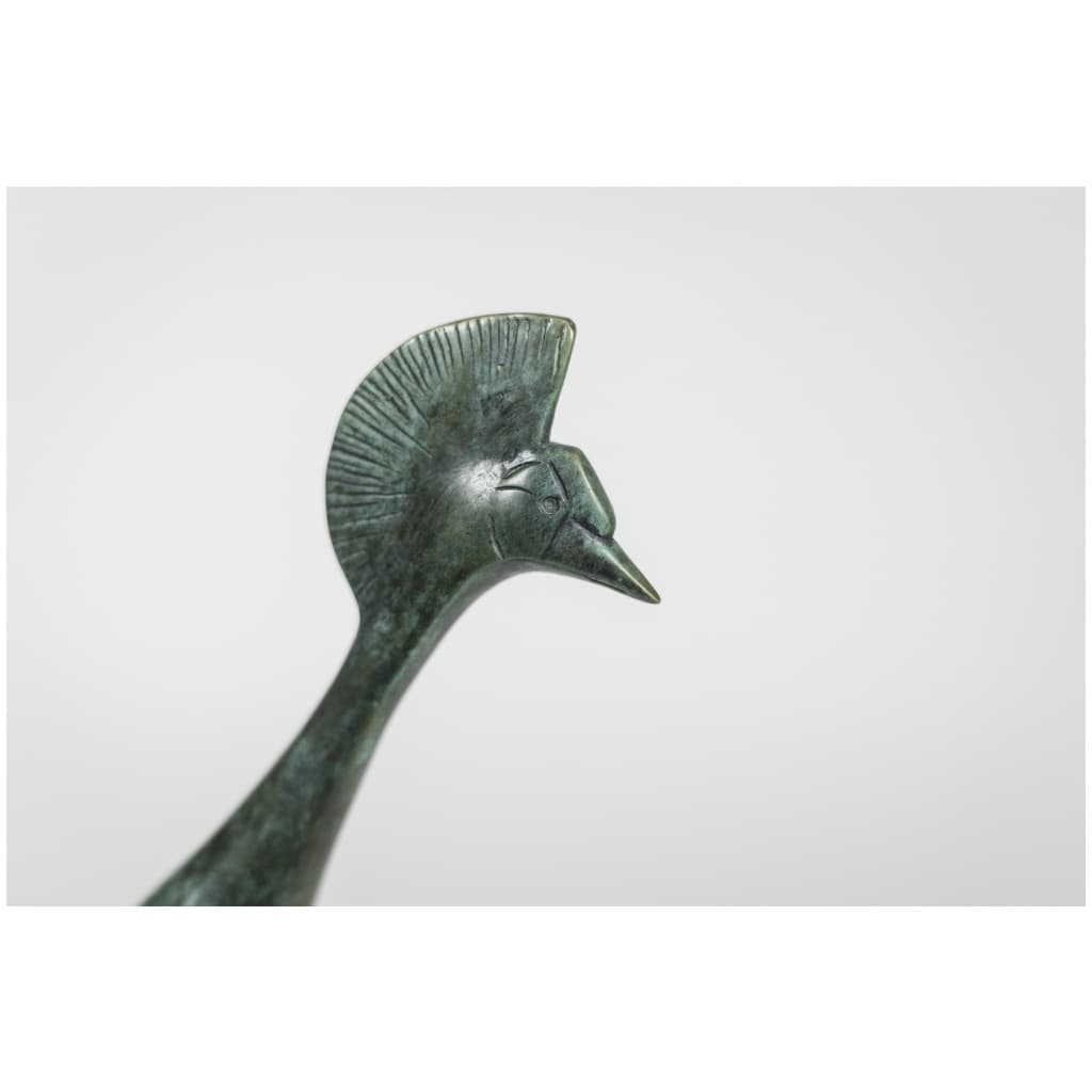 François Pompon. « Grue Couronnée en marche », bronze, tirage de 2006. 11