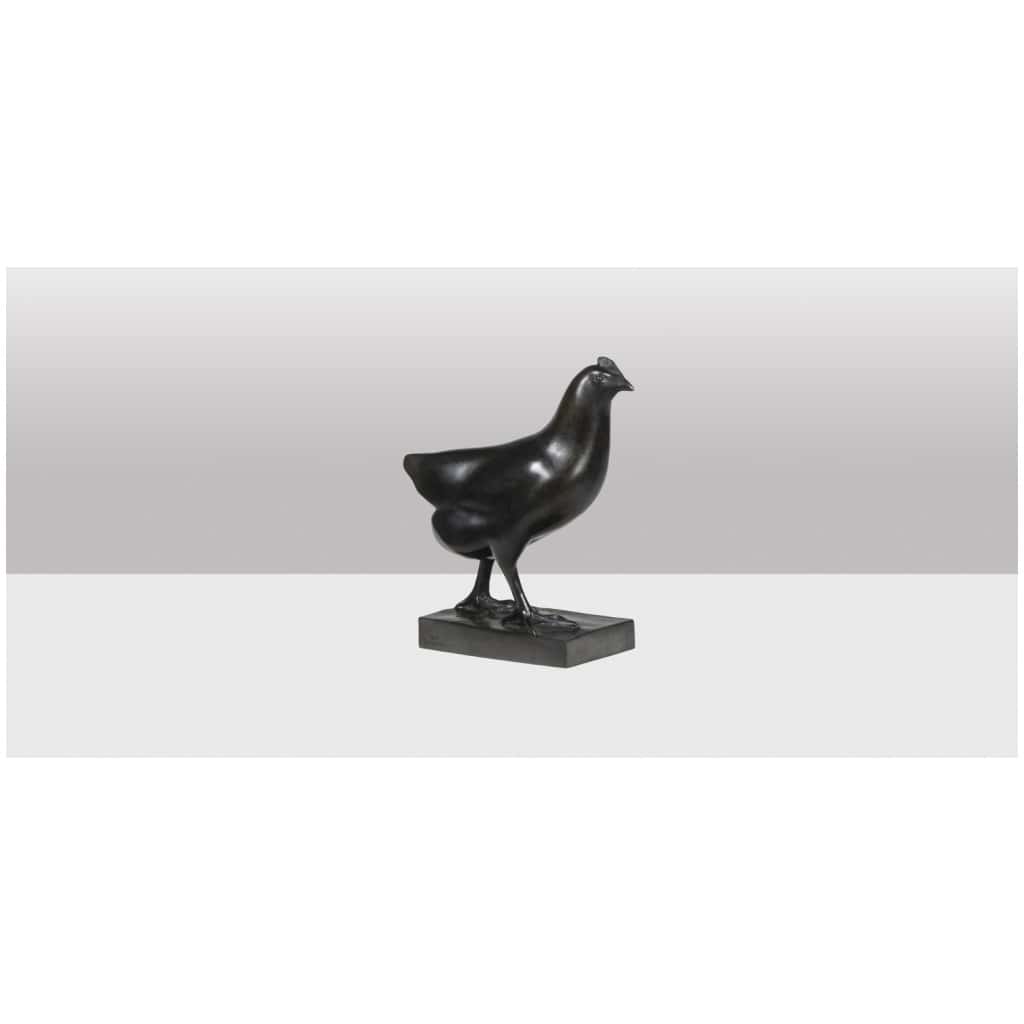 François Pompon. “Hen”, bronze, 2006 print. 14