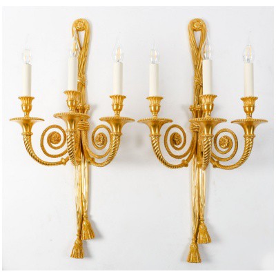 Paire d’appliques de style Louis XVI.