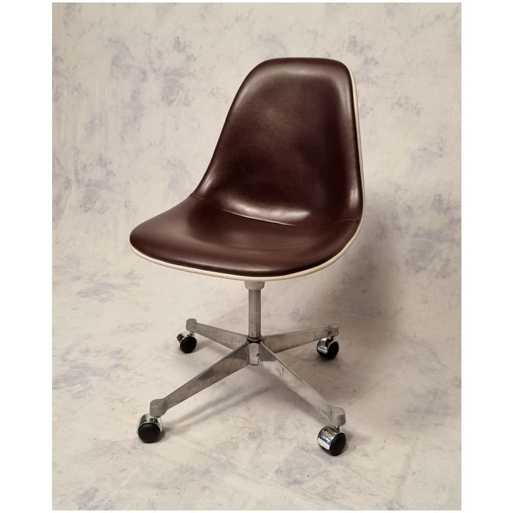 Chaise de bureau de Charles et Ray Eames pour Herman Miller – Fibre de Verre – Ca 1960 3
