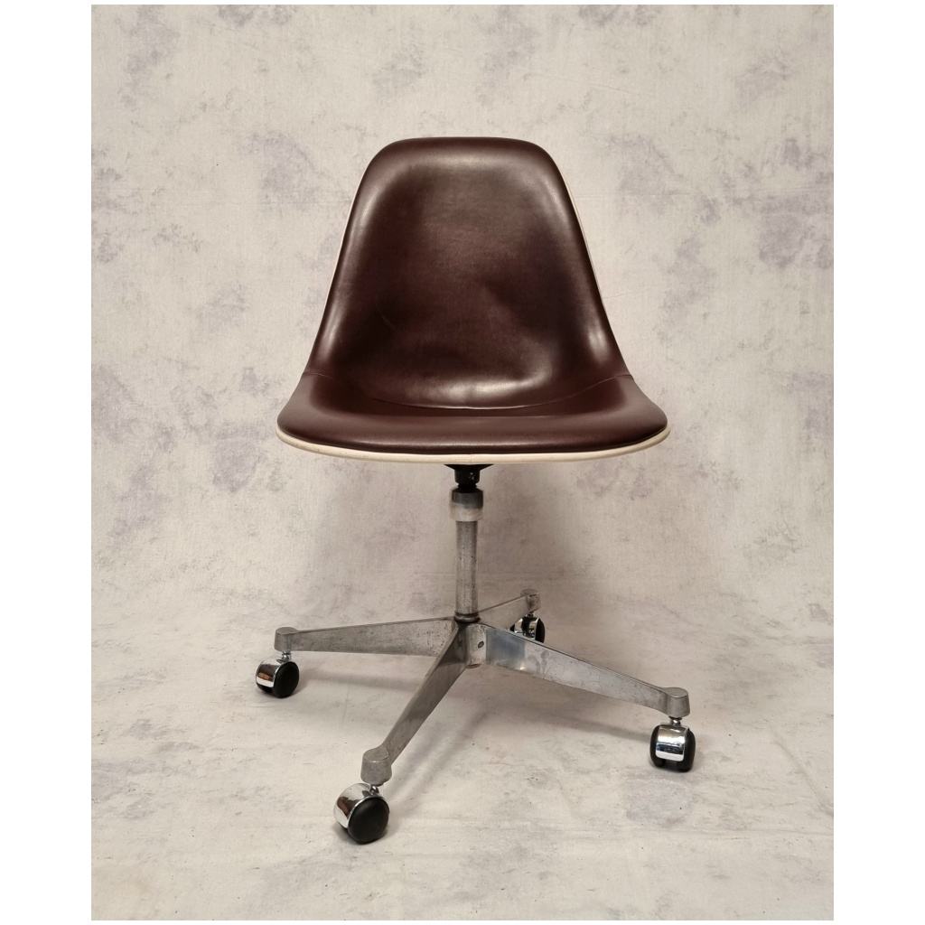 Chaise de bureau de Charles et Ray Eames pour Herman Miller – Fibre de Verre – Ca 1960 4