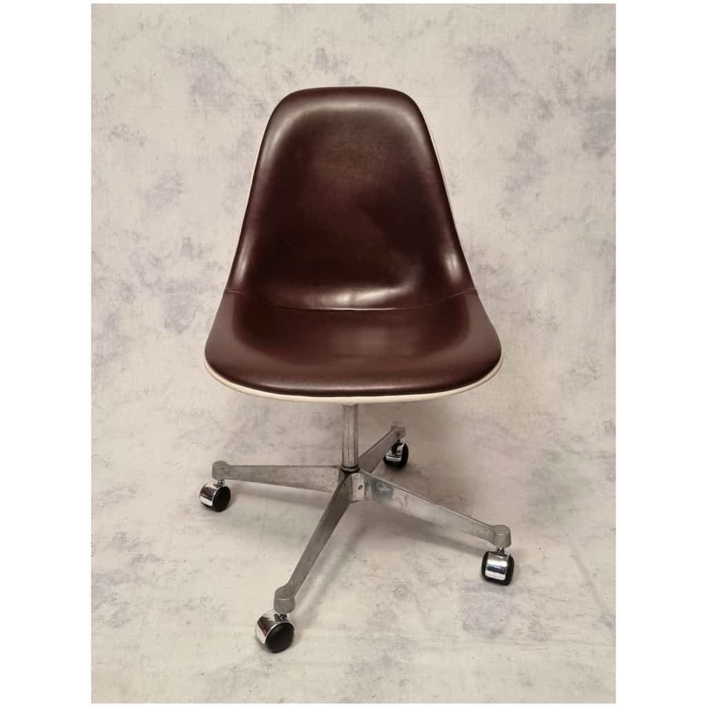Chaise de bureau de Charles et Ray Eames pour Herman Miller – Fibre de Verre – Ca 1960 8