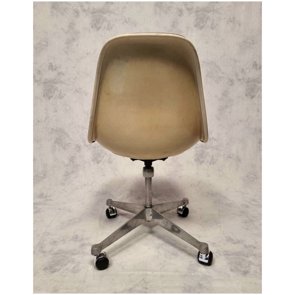 Chaise de bureau de Charles et Ray Eames pour Herman Miller – Fibre de Verre – Ca 1960 7