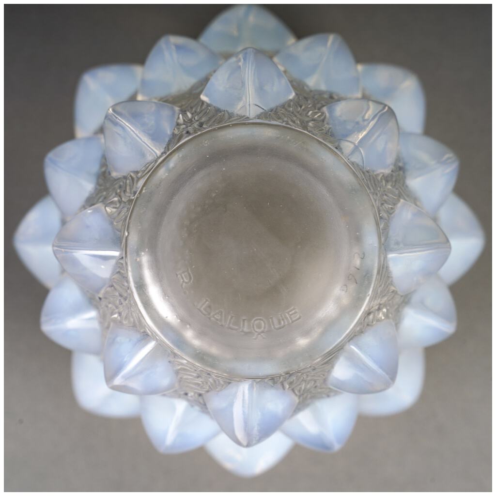 1927 René Lalique – Rampillon Vase Opalescent Glass Patinated Gray 7