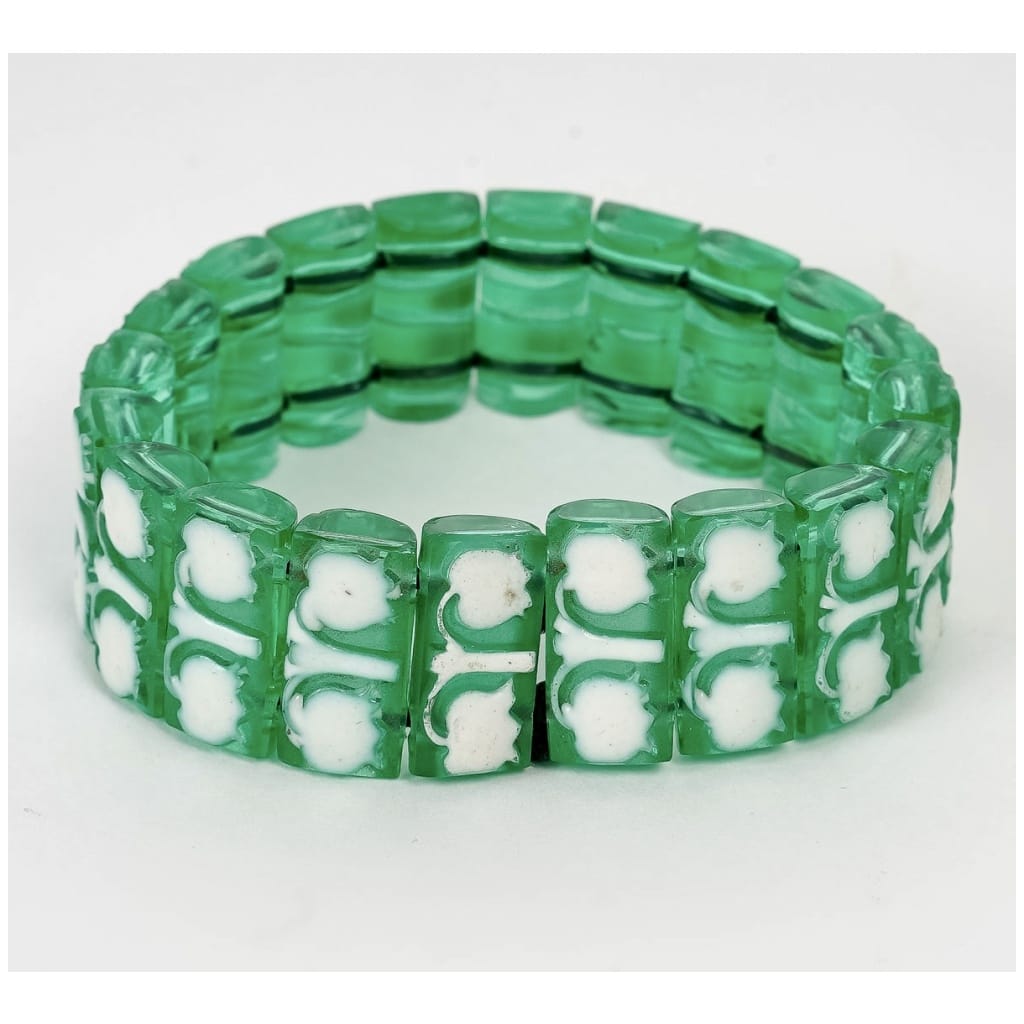 1928 René Lalique – Lily of the Valley Bracelet Emerald Green Glass White Enameled 3