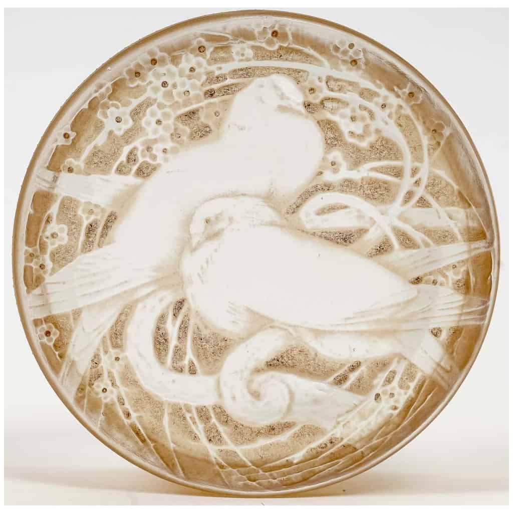 1919 René Lalique – Boîte Deux Pigeons Verre Blanc Patiné Sépia 4