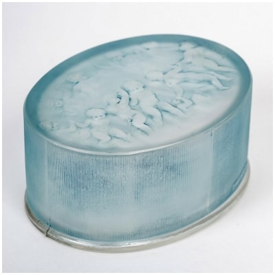 1919 René Lalique – White Glass Love Box with Blue Patina