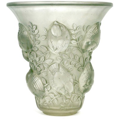 1930 René Lalique – Vase Saint François Verre Blanc Patiné Vert