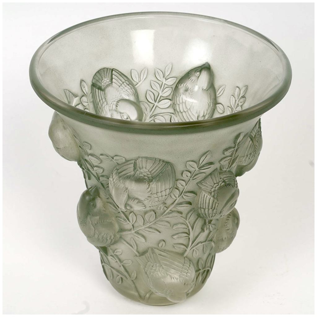 1930 René Lalique – Saint François Vase White Glass Patinated Green 5