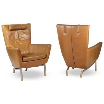 Gerard Van Den Berg. Paire de fauteuils en cuir. Années 1980.