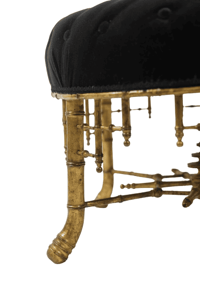 Pouf en bois doré à l’imitation du bambou. Circa 1880. 5
