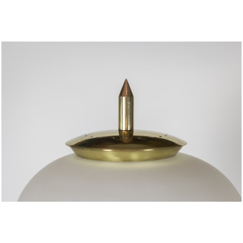 Floor lamp in opaline, lacquered metal and golden brass. 1950s. 6