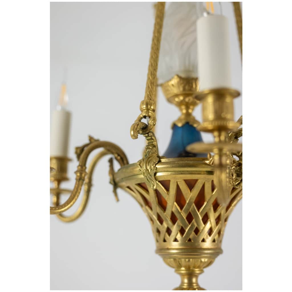 Lustre de style Louis XVI en bronze doré. Circa 1900. 16