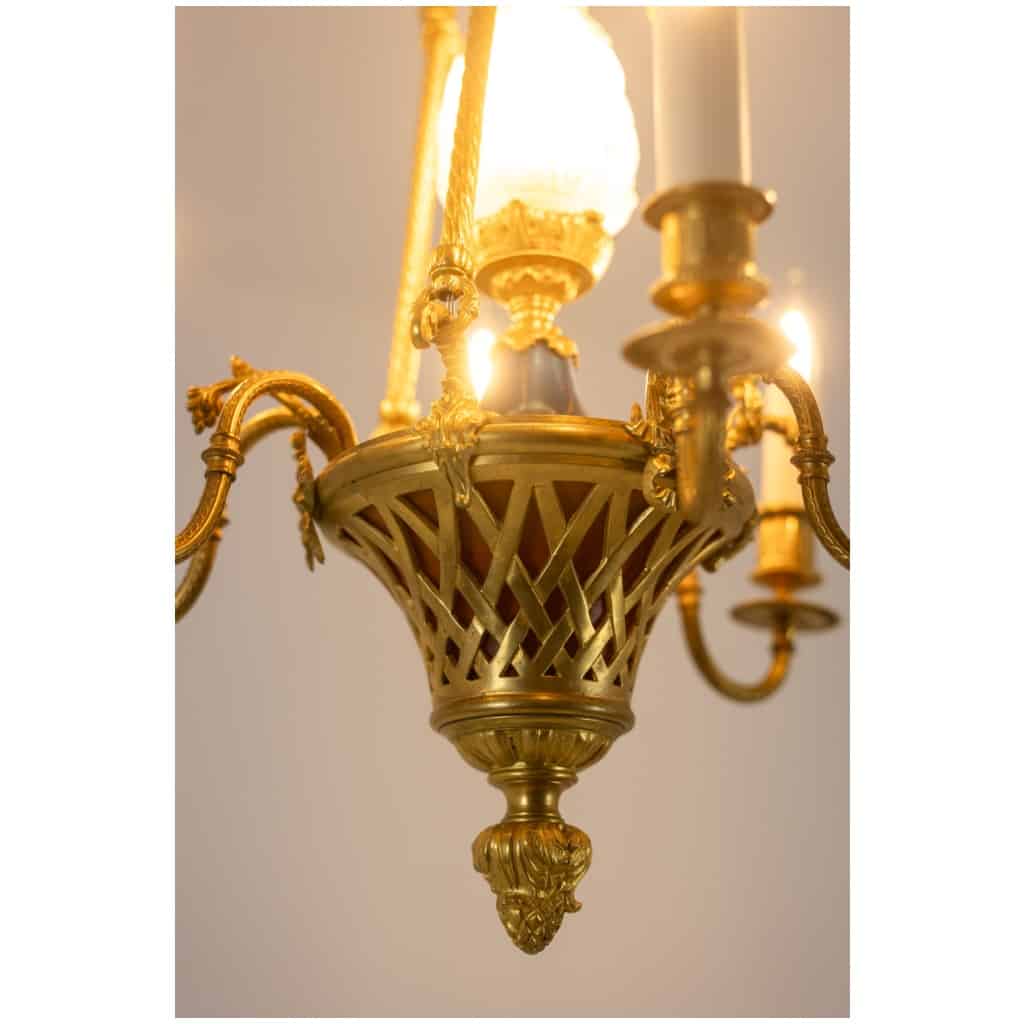 Louis style chandelier XVI in gilded bronze. Circa 1900. 9