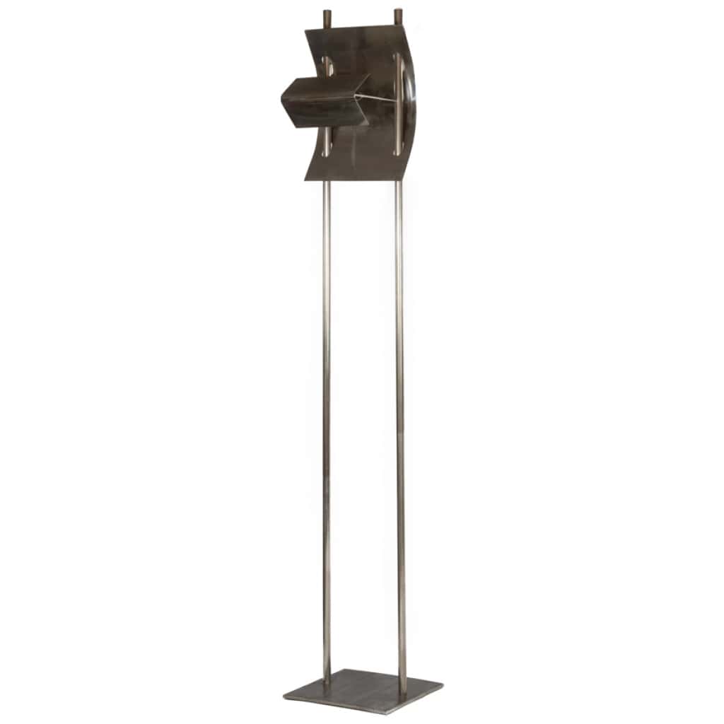 Geometric floor lamp in silver metal. 1980s. 3