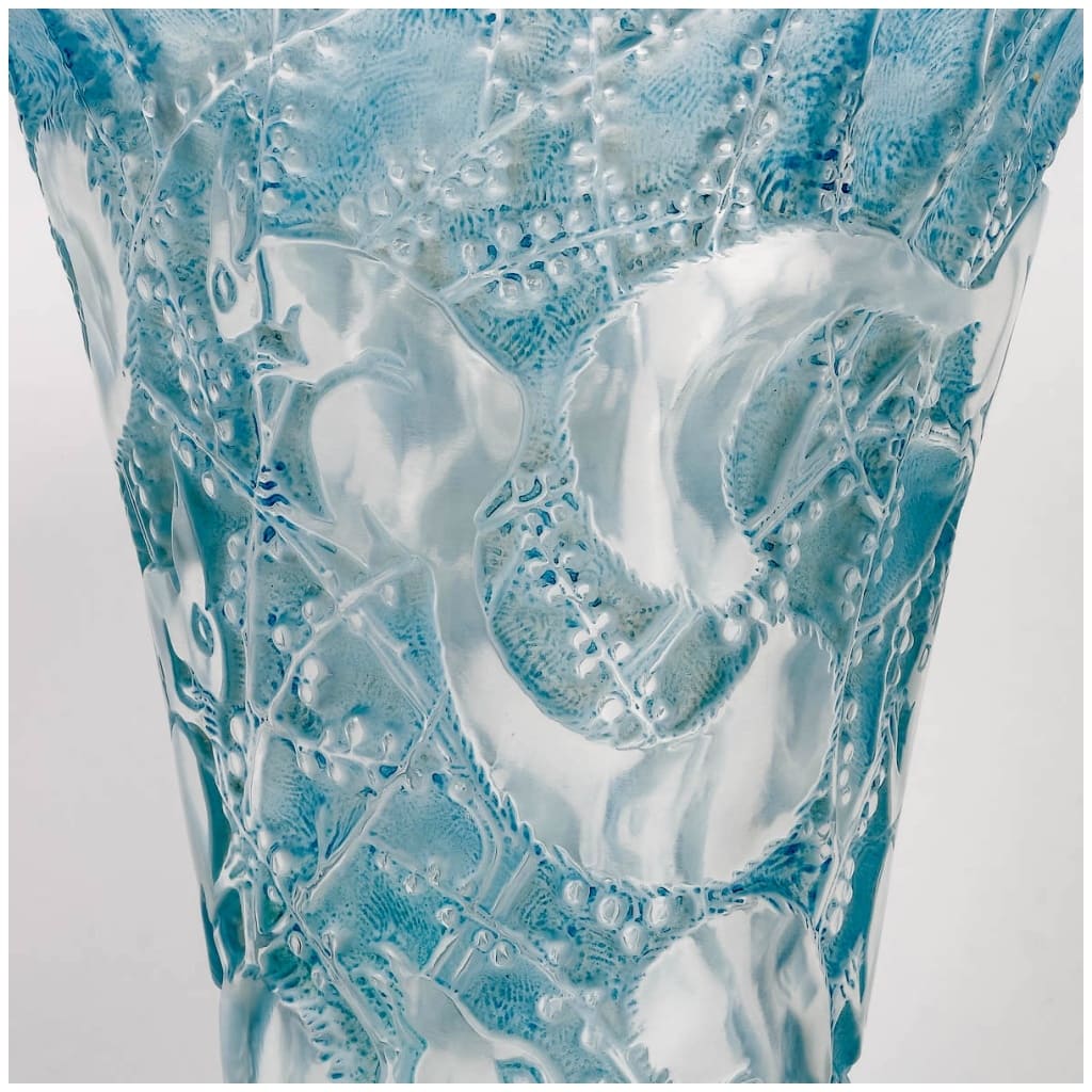 1934 René Lalique – Sénart Vase White Glass Patinated Blue Squirrels 6