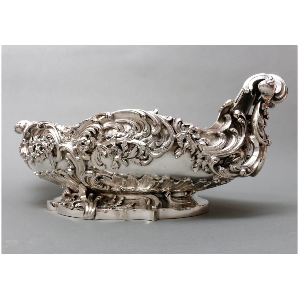 TIFFANY & CO – IMPORTANT PERIOD STERLING SILVER PLANTER XIXTH CENTURY 10