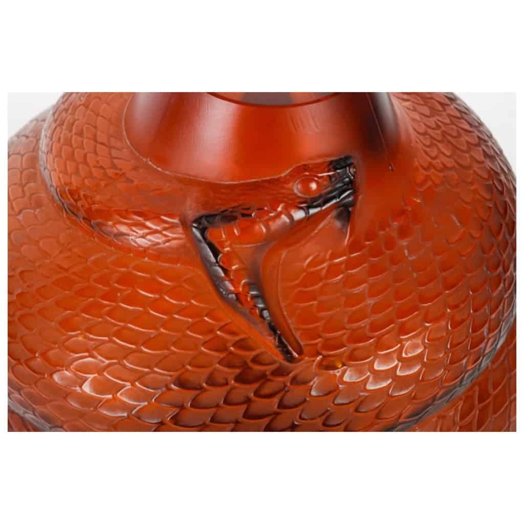 René Lalique, Amber-tinted Serpent Vase, 1924, 7