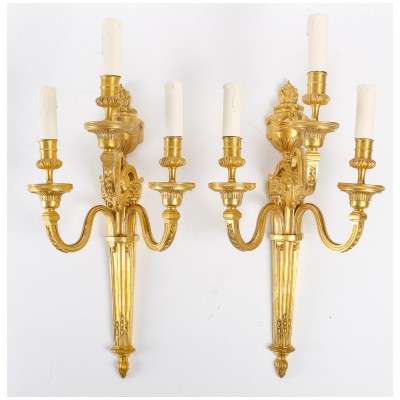 Paire d’appliques de style Louis XVI.