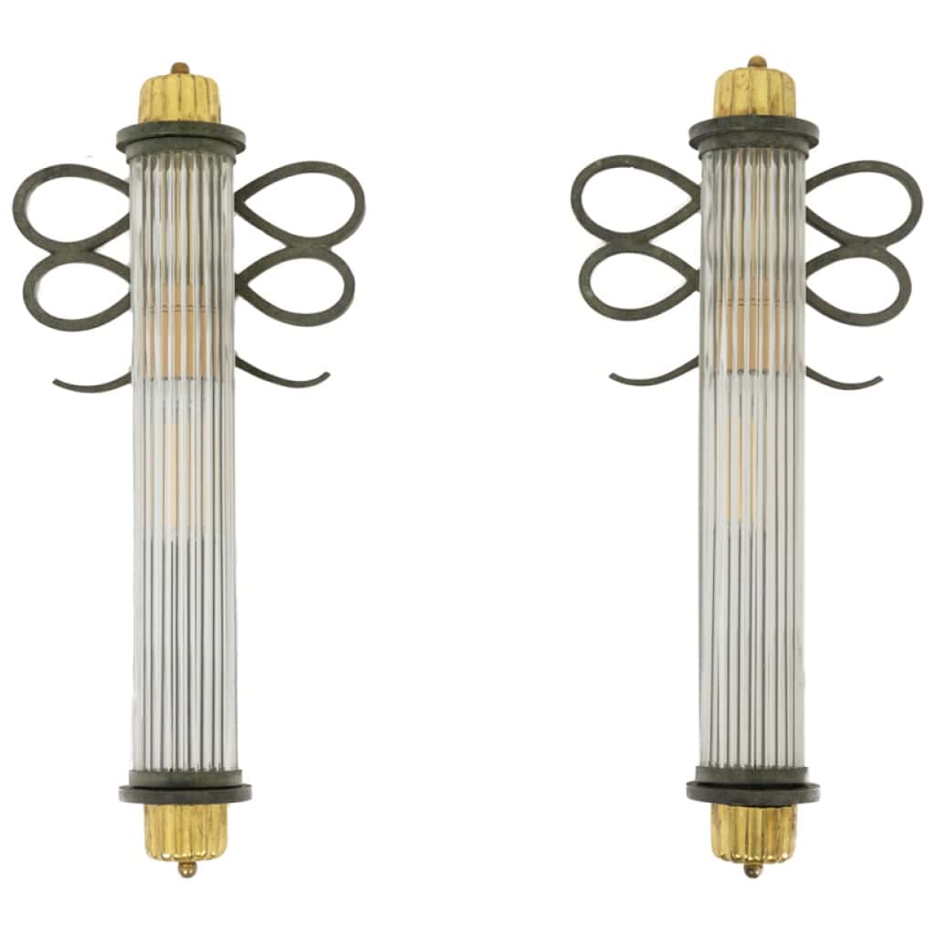 Pair of Art Deco style wall lights, cylindrical in shape. 1920s. 3
