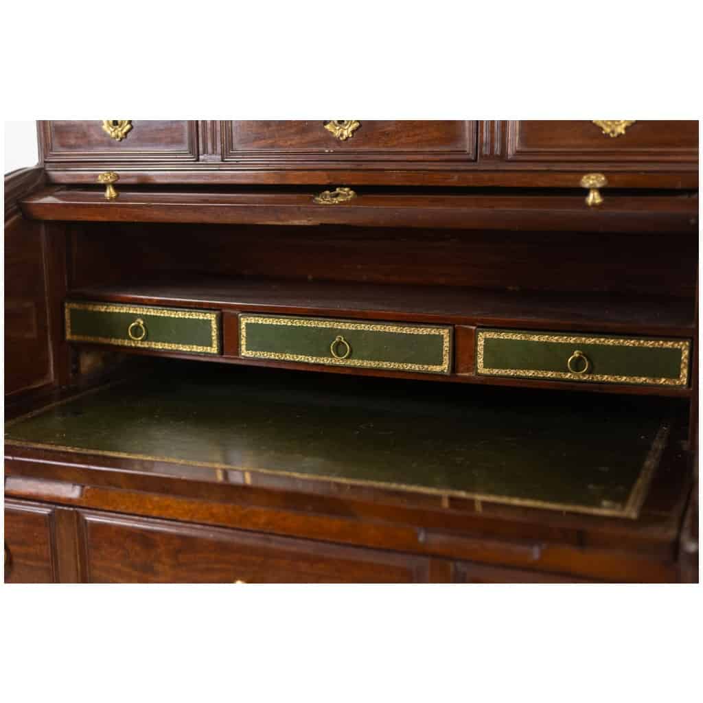 Desk – or secretary, cylinder, mahogany. Late period XVIIIAnd. 14