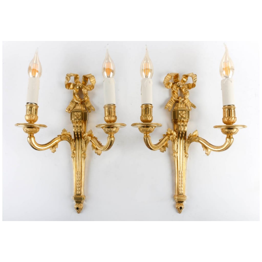 Pair of Louis period sconces XVI (1774 – 1793). 3