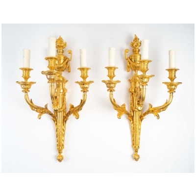 Paire d’appliques de style Louis XVI.