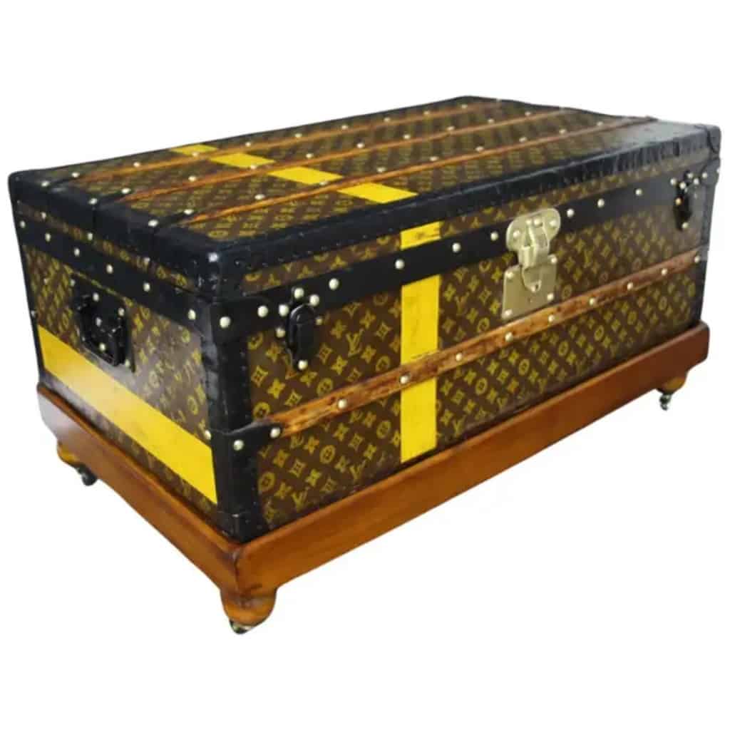 Louis Vuitton trunk 90 cm, Vuitton cabin 3 trunk