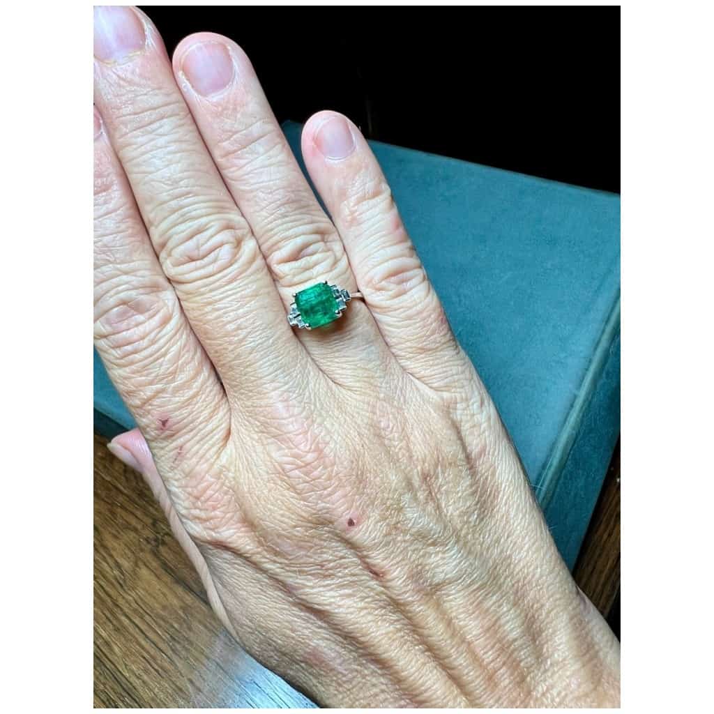 Ring Set with Emerald 2,74 carats and Diamonds 0,16 carat 18 Carat Gold 8
