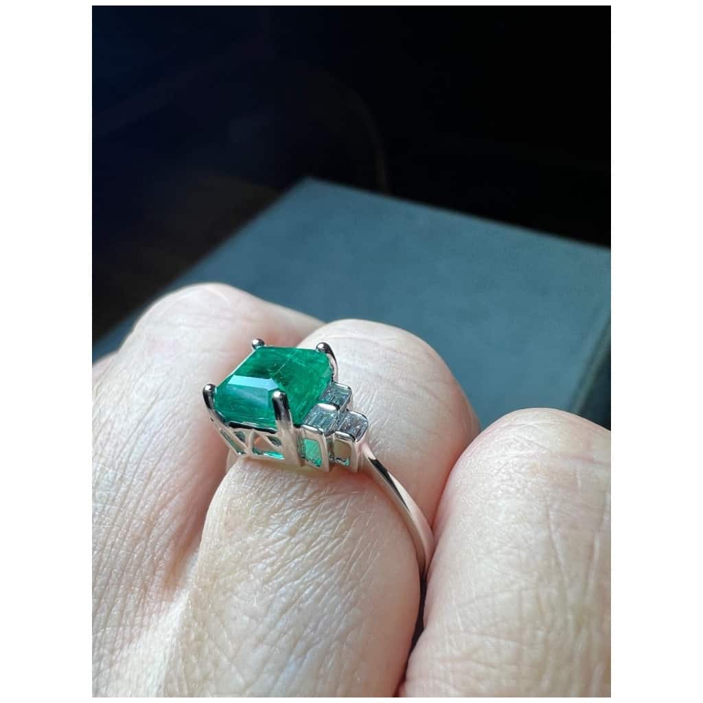 Ring Set with Emerald 2,74 carats and Diamonds 0,16 carat 18 Carat Gold 6