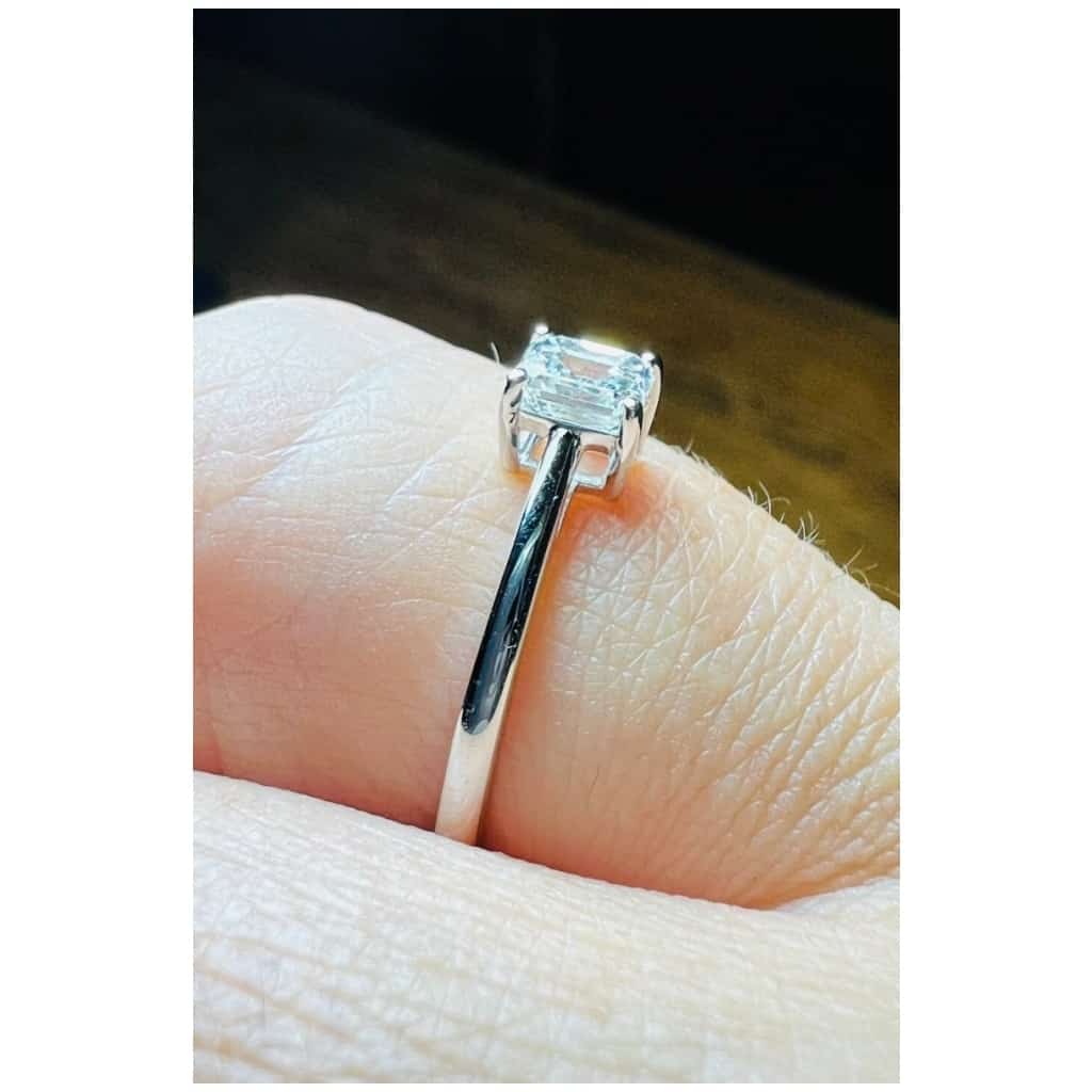 Bague Sertie Diamant Rectangle, Or 18 Carat 4