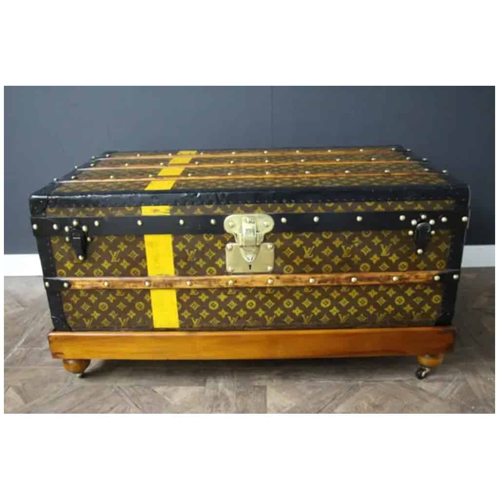 Louis Vuitton trunk 90 cm, Vuitton cabin 5 trunk