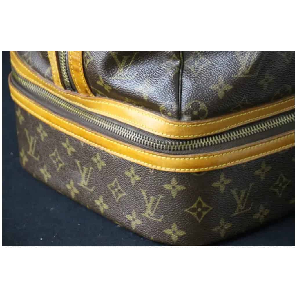 Large Louis Vuitton bag with double compartments 9