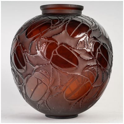 1923 René Lalique – Large Scarabs Vase Dark Amber Glass
