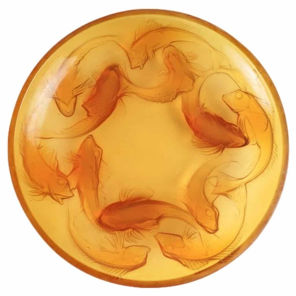 René LALIQUE , Plat « Martigues » en verre Teinté Butterscotsh 3