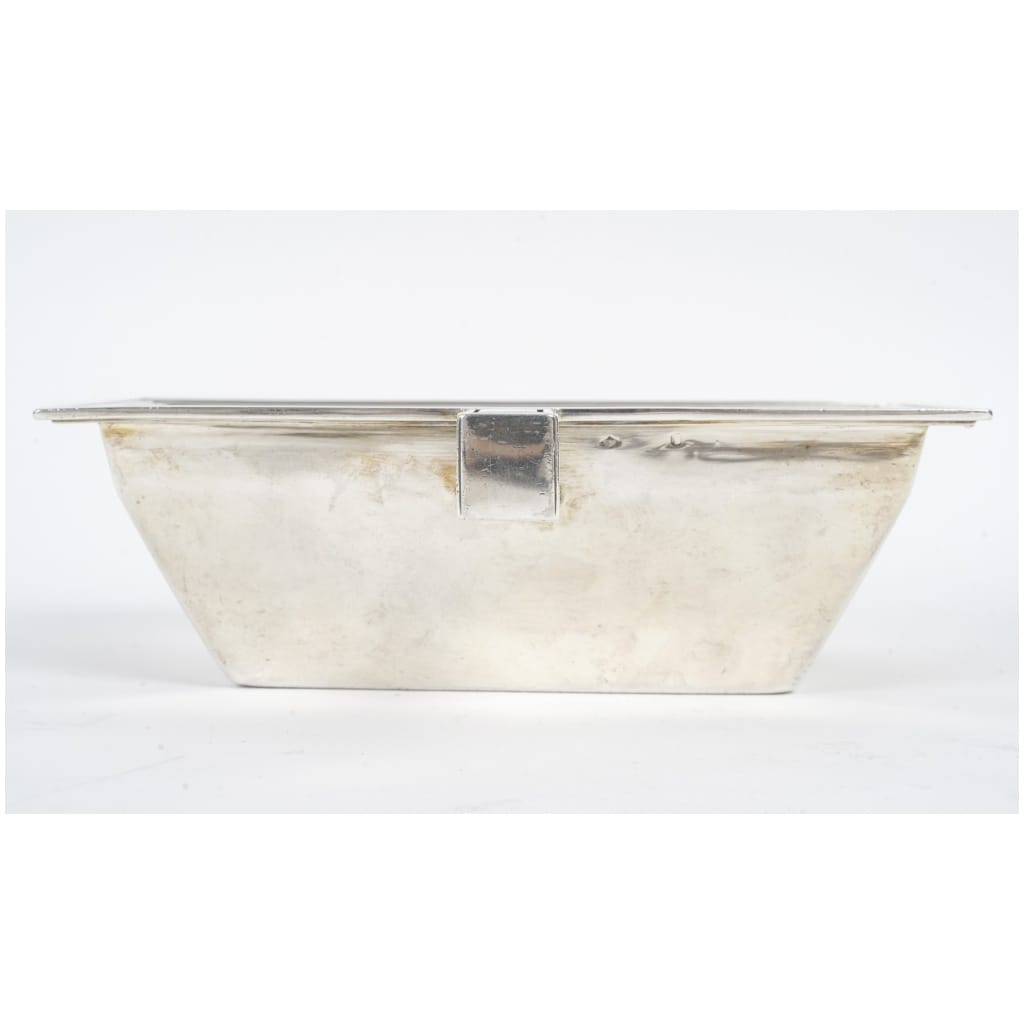 Jean PUIFORCAT (1897-1945) Gravy boat and its rectangular silver spoon Minerva 9