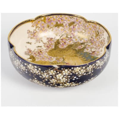 Impressive Japanese bowl in Satsuma earthenware 3
