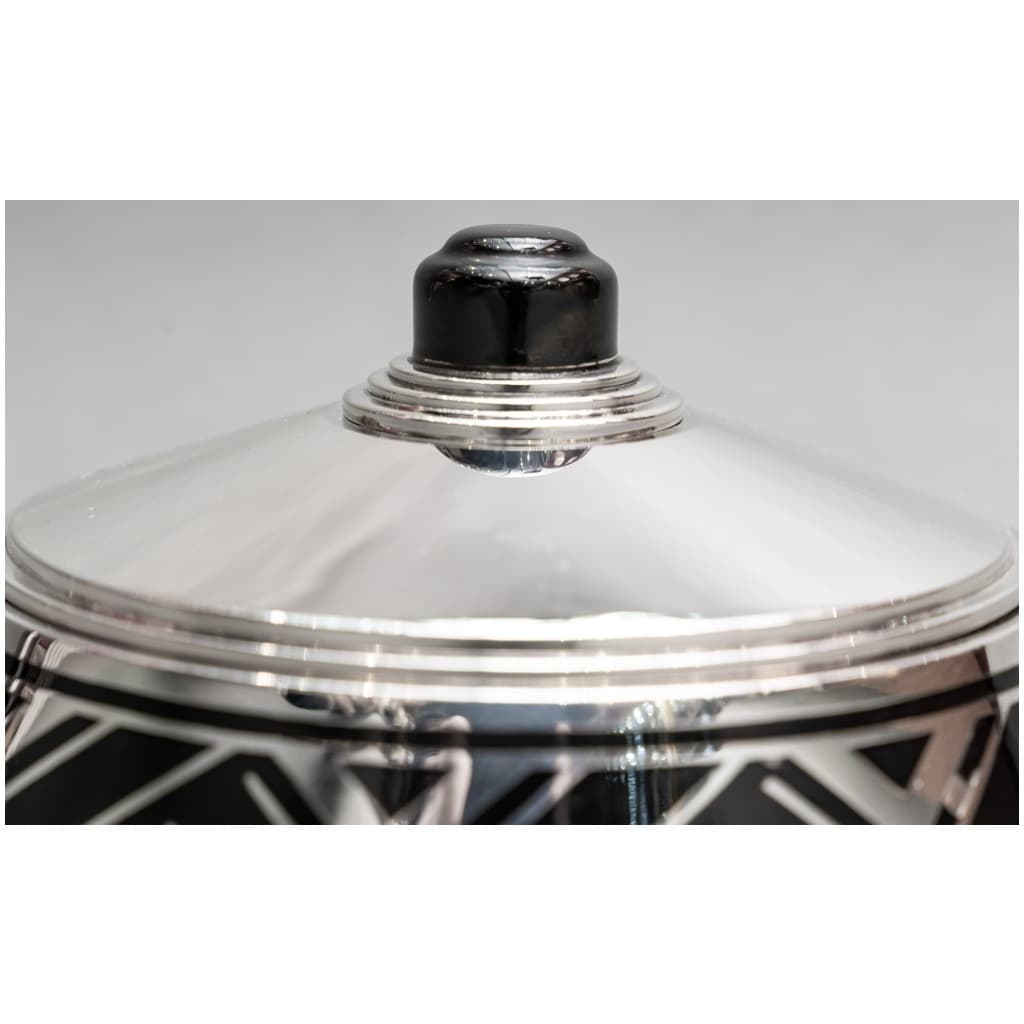 GOLDSMITH R. LINZELER – STERLING SILVER AND BLACK ENAMEL BOX – ART DECO 10 PERIOD