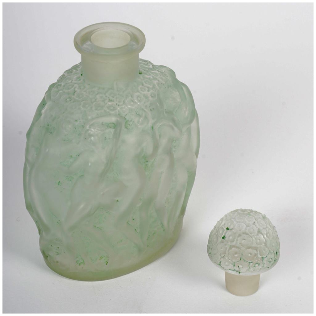 1937 René Lalique – White Glass Calendal Bottle with Green Patina For Molinard 5