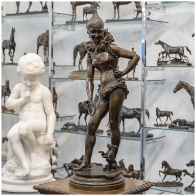 Sculpture – La Dresseuse De Chien , Vincent Désiré Faure De Broussé (1843-1908) – Bronze