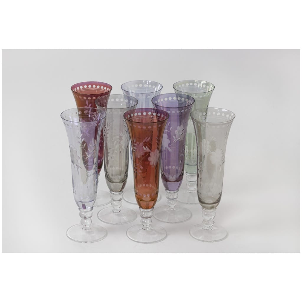 Ensemble de verres de style cristal de bohème, travail contemporain 11