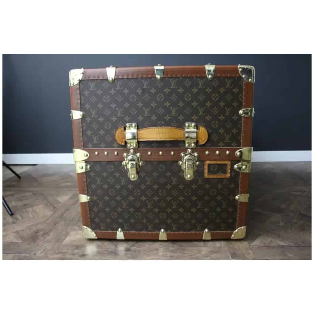 Louis Vuitton 16 wardrobe trunk