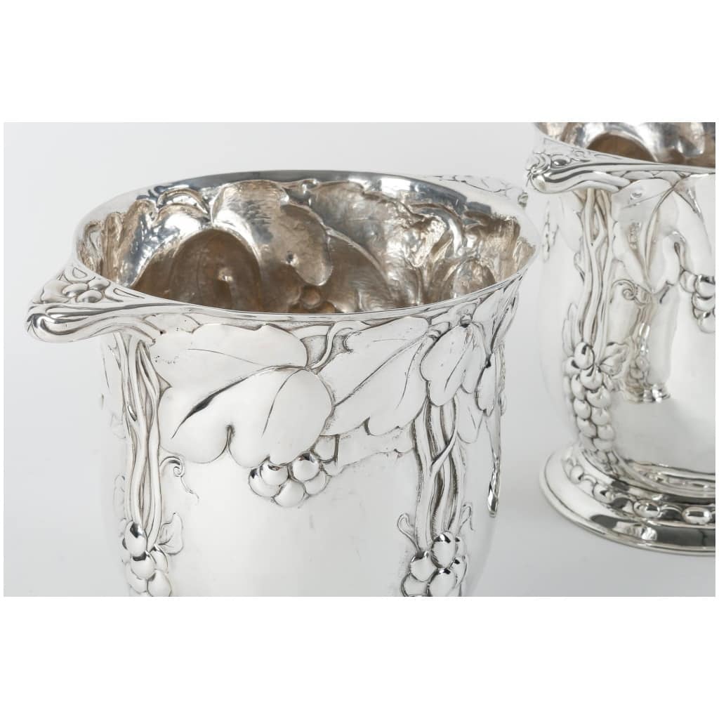 JEAN SERRIERE – PAIRE DE RAFRAICHISSOIRS EN ARGENT VERS 1900 32