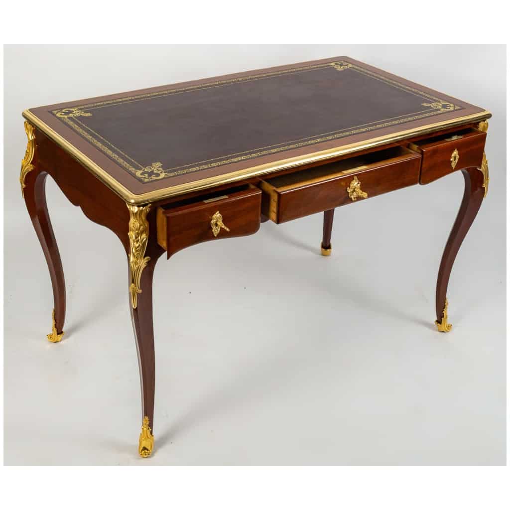 Louis XV style desk from the Napoleon III period (1848 - 1870). 7