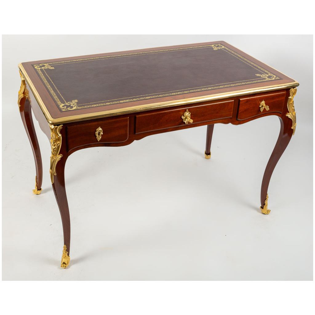 Louis XV style desk from the Napoleon III period (1848 - 1870). 5